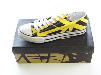 Lot 447 - EVH - EDDIE VAN HALEN - Low Top yellow striped...
