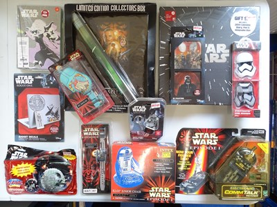 Lot 128 - A large group of STAR WARS collectable items...