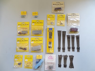 Lot 141 - A group of PECO N Gauge points and a crossing,...