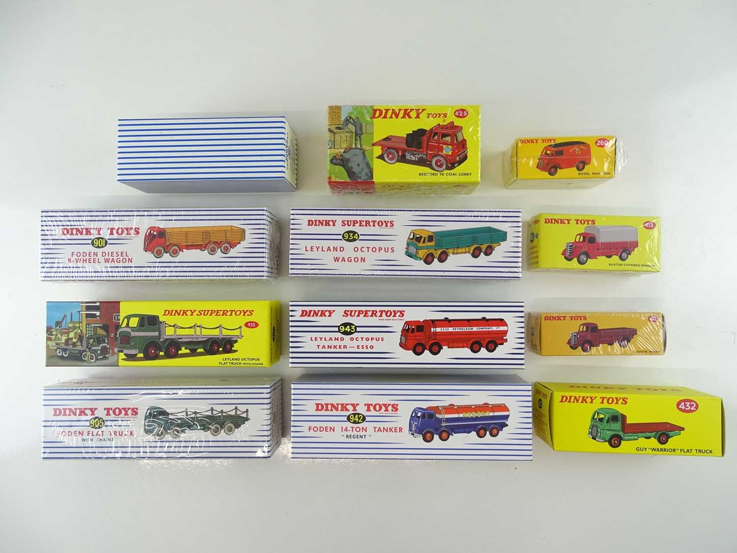 Lot 14 - A large quantity of ATLAS DINKY lorries and...