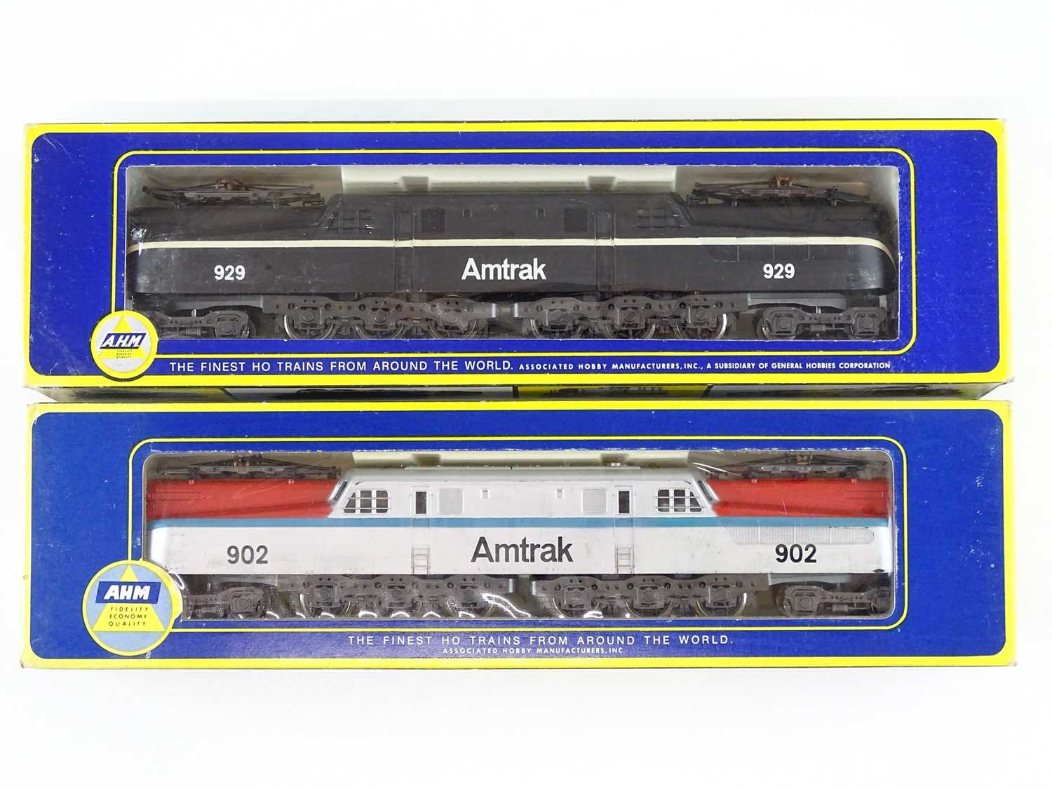 Lot 210 - A pair of HO Gauge AHM (RIVAROSSI) American...