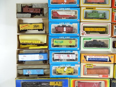 Lot 92 - A group of American Outline wagons by...