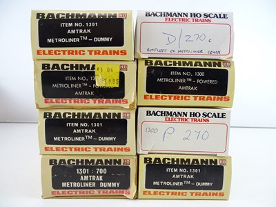 Lot 223 - A group of HO Gauge BACHMANN American Outline...