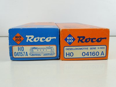 Lot 245 - A pair of ROCO HO Gauge Dutch outline...