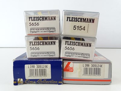 Lot 255 - A group of HO Gauge Dutch Outline Passenger...