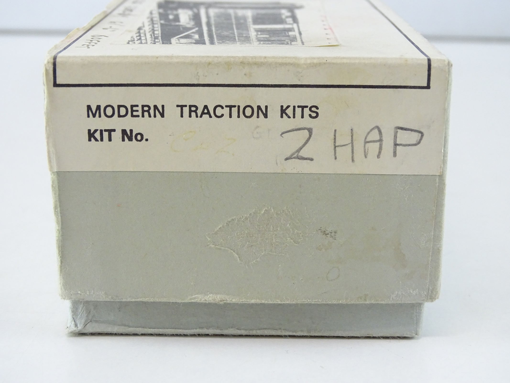 Lot 263 - A MODERN TRACTION KITS OO Gauge BR Southern