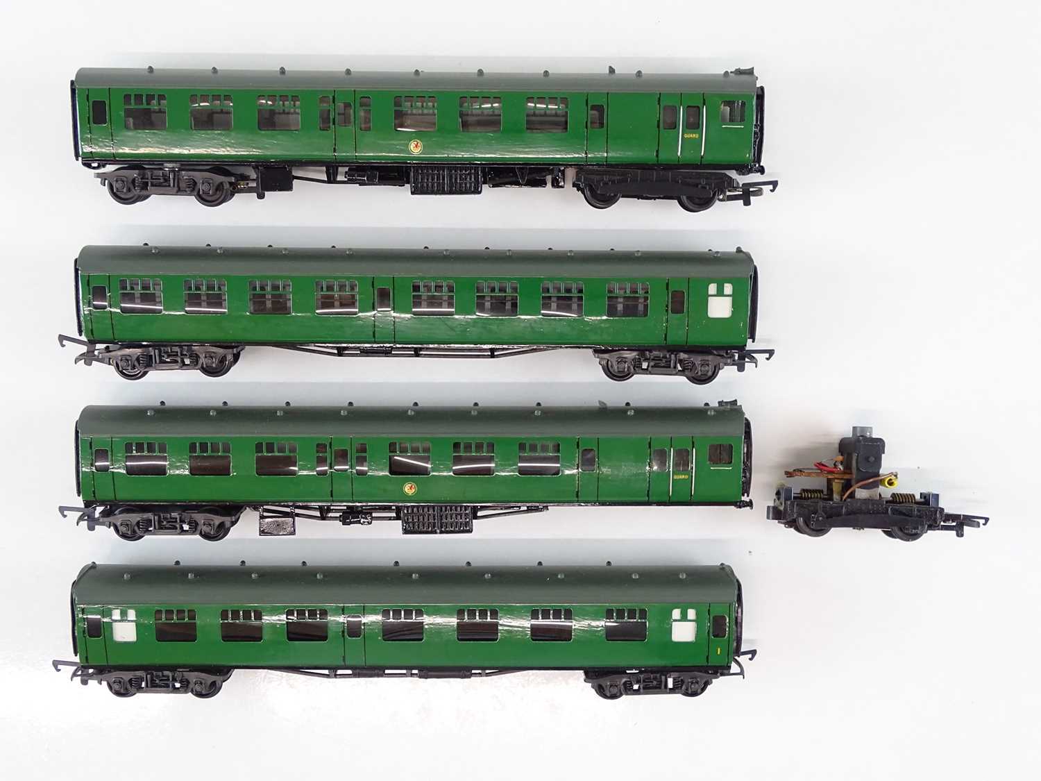 Lot 265 - A MODERN TRACTION KITS OO Gauge BR Southern...