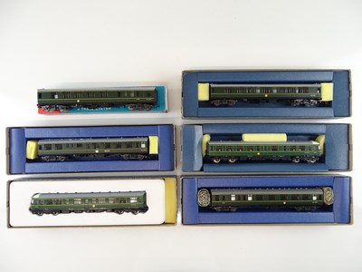 Lot 289 - A TRIX (LILIPUT) OO Gauge Class 124...