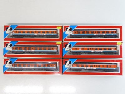 Lot 345 - A group of LIMA OO Gauge Mark 1 coaches all in...