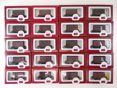 Lot 357 - A large quantity of OO Gauge DAPOL conflat and...