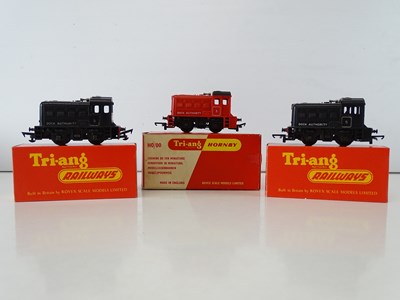 Lot 360 - A group of TRI-ANG HORNBY OO Gauge dock...