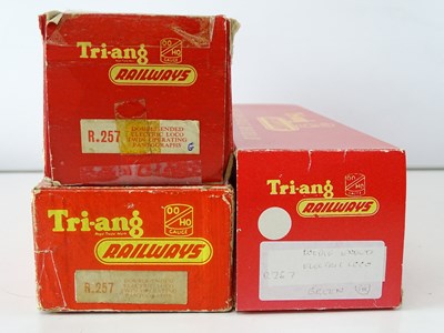 Lot 388 - A group of TRI-ANG Transcontinental OO Gauge...