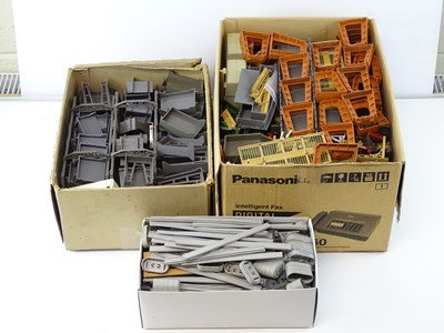 Lot 421 - A large quantity of OO Gauge TRI-ANG/HORNBY...