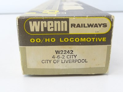 Lot 431 - A WRENN OO Gauge W2242 "City of Liverpool"...