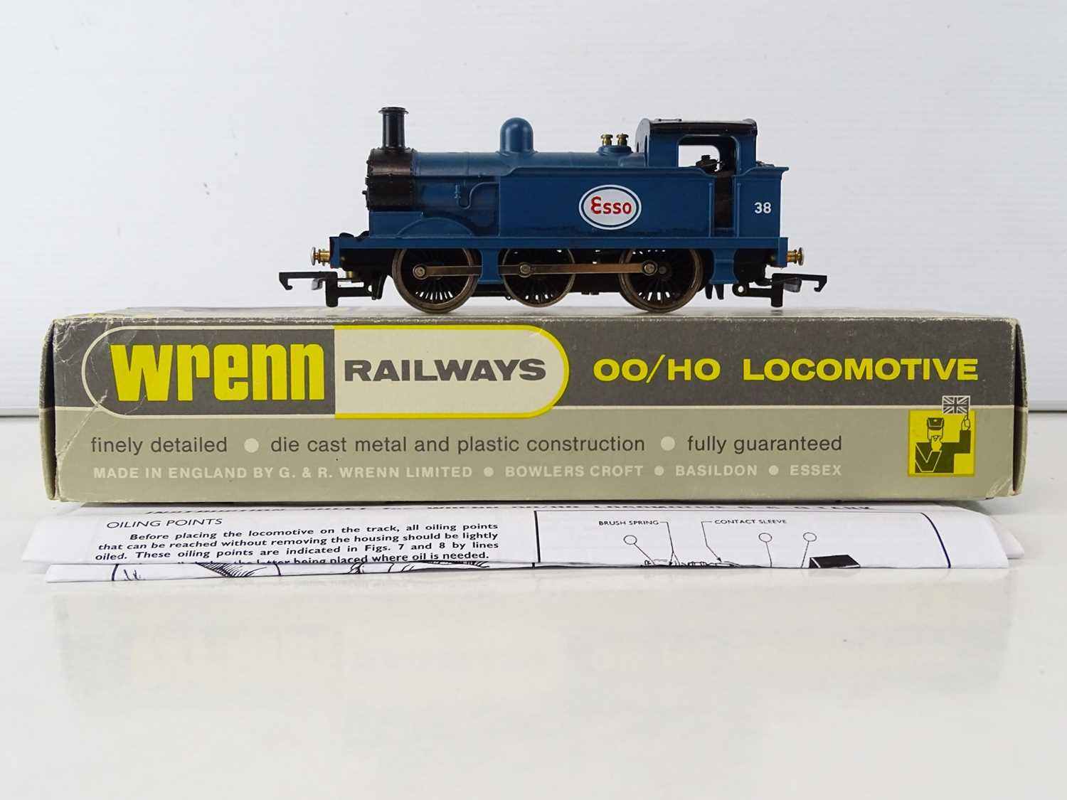 Lot 433 - A WRENN OO Gauge W2201 Class R1 steam tank...