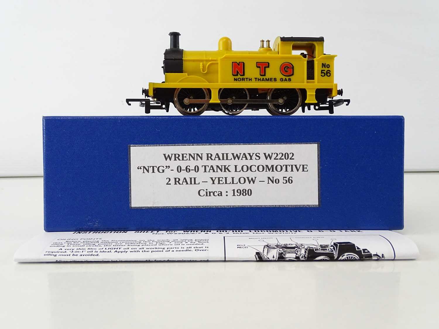 Lot 435 - A WRENN OO Gauge W2202 R1 class steam tank...