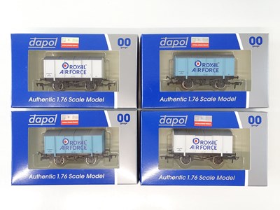 Lot 459 - A group of OO Gauge WRENN RAILWAYS Collectors'...