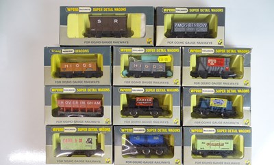 Lot 484 - A mixed group of WRENN OO Gauge wagons as...