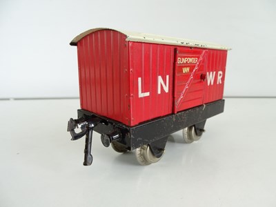 Lot 520 - An early HORNBY SERIES O Gauge gunpowder van...