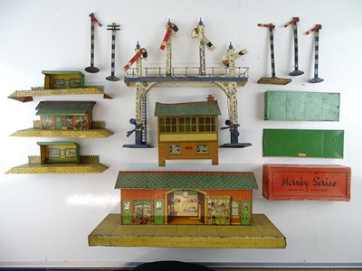 Lot 527 - A group of HORNBY SERIES O Gauge pre-war...