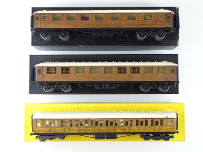 Lot 559 - A group of O Gauge scratch/kitbuilt (2x...