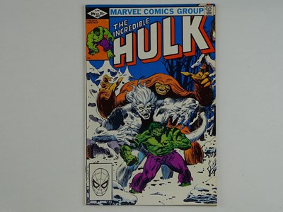 Lot 298 - HULK #272 - (1976 - MARVEL) - Second (comic...